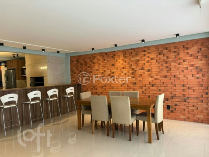 Image 34 - 1002265