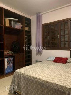 Image 11 - 1002378
