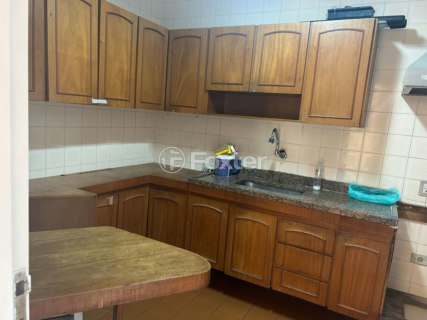 Image 6 - 1002586