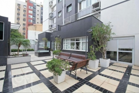 Image 32 - 1002631