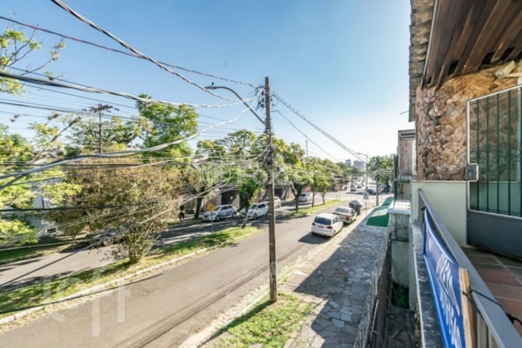 Image 38 - 1002643