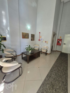 Image 32 - 1002650