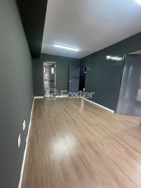 Image 3 - 1002665