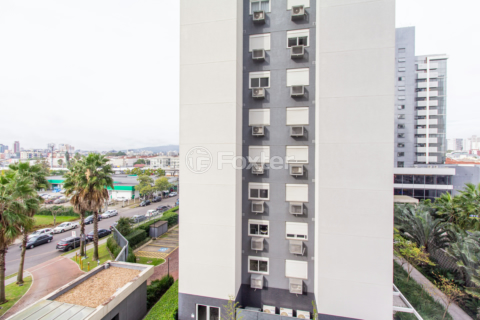 Image 8 - 1002667