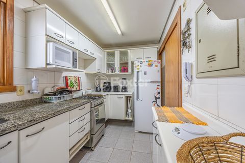 Image 19 - 1002684