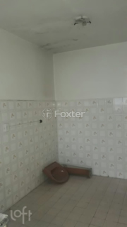 Image 2 - 1002693