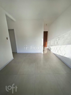 Image 2 - 1002698