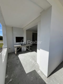 Image 11 - 1002701