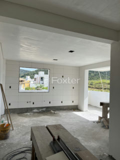 Image 7 - 1002701