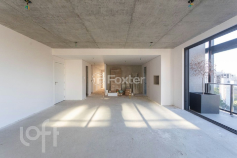 Image 2 - 1002733