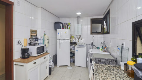 Image 22 - 1002813