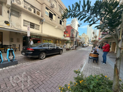 Image 28 - 1002816