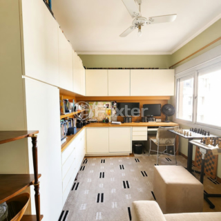 Image 2 - 1002819