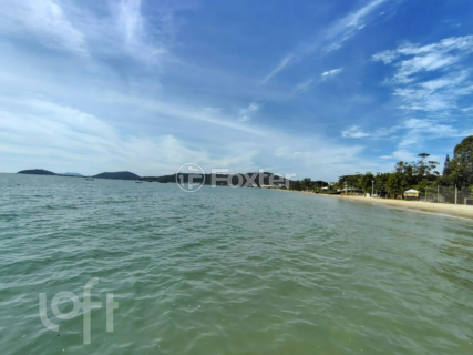 Image 27 - 1002847