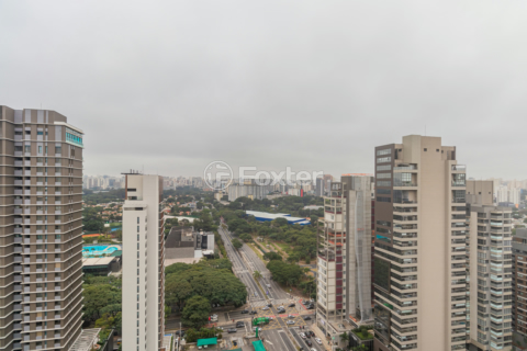Image 6 - 1002870