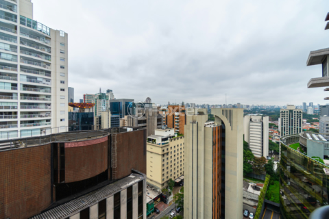 Image 3 - 1002881