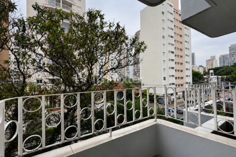 Image 2 - 1002895