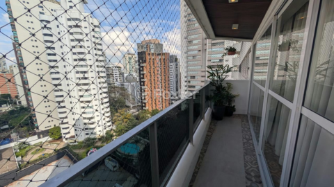 Image 2 - 1002904