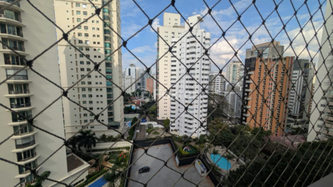 Image 17 - 1002904