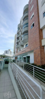 Image 7 - 1002937