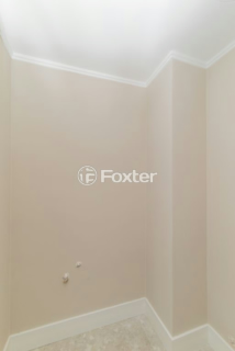 Image 22 - 1002939