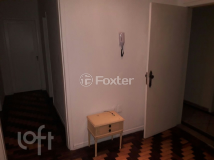 Image 8 - 1002948