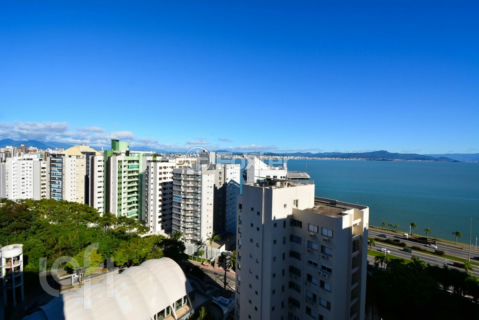 Image 10 - 1002979
