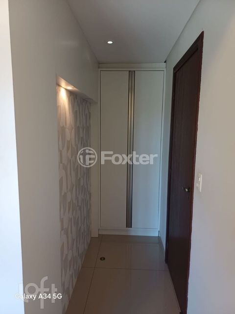 Image 10 - 1002981