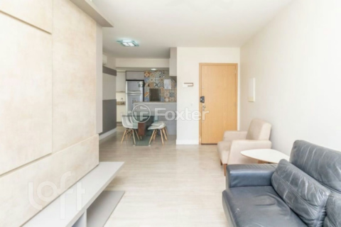 Image 4 - 1002983