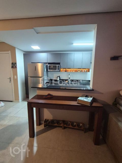 Image 10 - 1002989