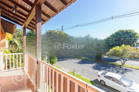Image 34 - 1003002