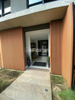 Image 22 - 1003040