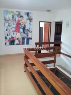 Image 32 - 100306