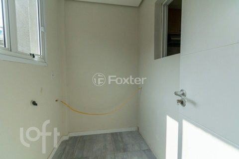 Image 29 - 1003068