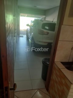 Image 31 - 1003116