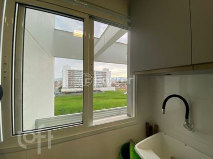 Image 31 - 1003149