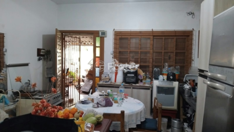 Image 4 - 1003227