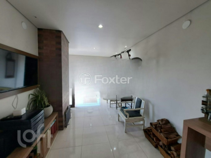 Image 23 - 1003301