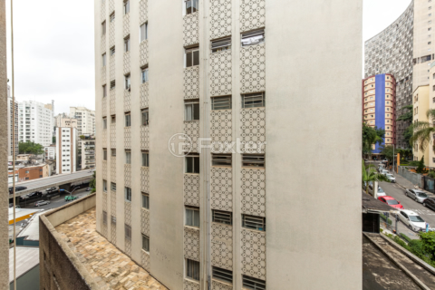 Image 9 - 1003349