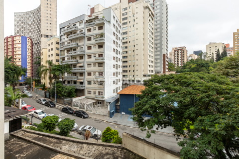 Image 8 - 1003349