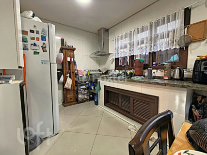 Image 3 - 1003379
