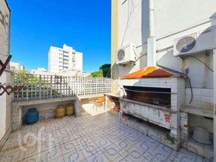 Image 37 - 1003410