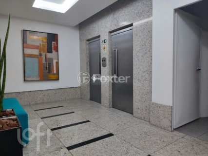 Image 31 - 1003413