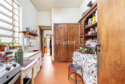 Image 4 - 1003429