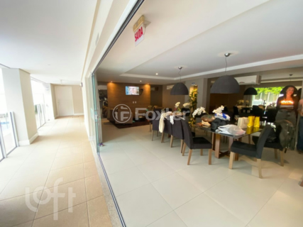 Image 36 - 1003448