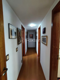 Image 4 - 1003478