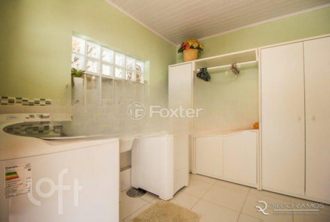 Image 30 - 1003505