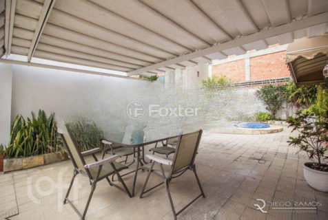 Image 33 - 1003505