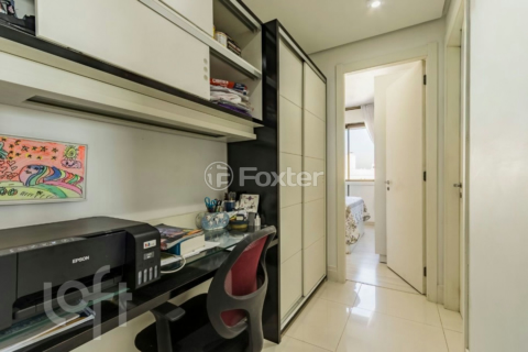 Image 30 - 1003617