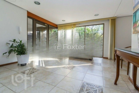 Image 33 - 1003620